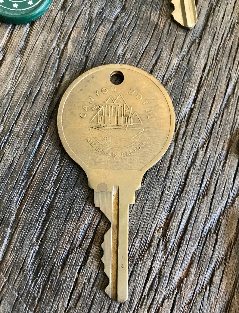 Vintage Hotel Keys A Large Lot Of Vintage Hotel Keychains Etsy
