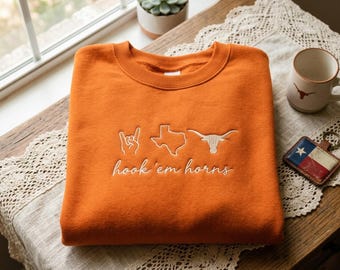Embroidered Hook 'em horns Sweatshirt, Unisex Texas T-shirt