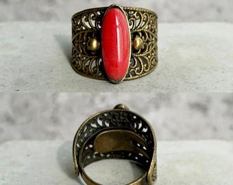 Vintage japansk röd emaljring | Utsmyckad filigranring från Shōwa-eran
