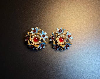 Pendientes colgantes florales de estilo vintage / Pendientes florales esmaltados a mano / Joyería botánica elegante / Regalo para ella