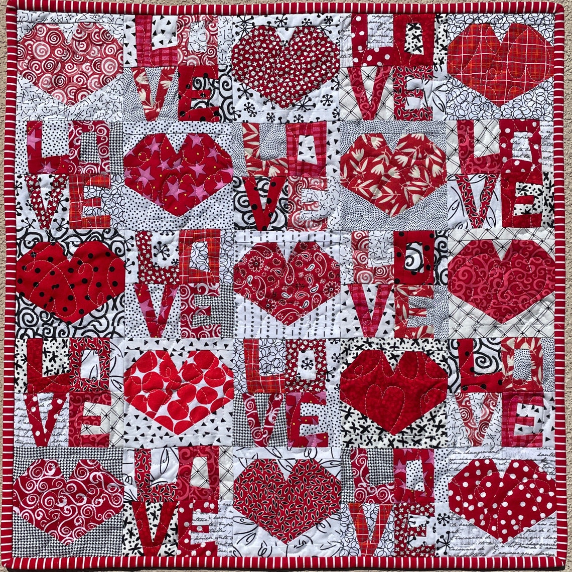 Love Letters Quilt - Etsy