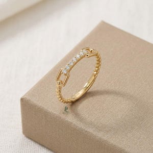 Minimalist Diamond Chain Ring, Moissanite Band, 10K 14K 18K Gold, Stackable Wedding Ring