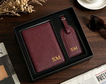 Ensemble de porte-passeport personnalisé, cadeau de demoiselle d'honneur, cadeau garçons d'honneur, couverture de passeport personnalisée, cadeau de voyage de mariage, cadeau de mariage, cadeau de voyage pour lui