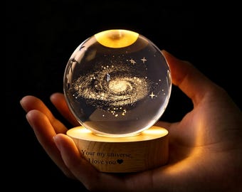 Veilleuse personnalisée Système solaire, Lampe boule de cristal, Globe galactique, Cadeau astronomie, Cadeau pour passionné d'espace, Décoration de chambre, Cadeau pour elle