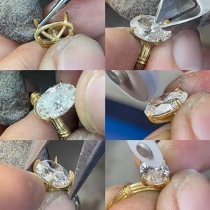 Könnte beinhalten: Nahaufnahmen, die den Prozess des Einsetzens eines Diamanten in einen Goldring zeigen. Der Ring hat ein detailliertes Band und eine Krappenfassung. Werkzeuge werden verwendet, um den Diamanten zu sichern, was die Handwerkskunst der Schmuckherstellung zeigt.