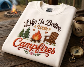 La vie est meilleure avec un motif de broderie sur les feux de camp, Motif de broderie de camping, Motif de broderie aventure, Broderie de camping-car, Cadeau de camping