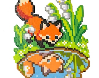 スズランの花の中にキツネの足跡を描いたパーラービーズパターン | コテージコア風の森のピクセルアート