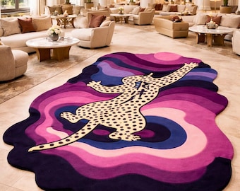 Tappeto artigianale con motivo leopardato astratto a onde, tappeto irregolare a ciuffi viola e rosa