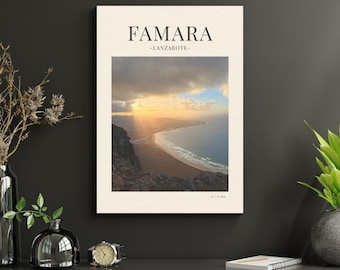 Impresión Famara Lanzarote, Fotografía de puesta de sol en acantilado costero (Descarga digital)