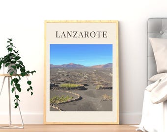 Lámina con diseño de viñedo de Lanzarote y paisaje volcánico de La Geria (descarga digital).