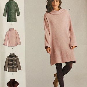 Puede incluir: El patrón de costura Simplicity S9014 muestra a una mujer con un vestido de cuello alto rosa. El patrón incluye ilustraciones de tops y vestidos de cuello alto. El texto "easy-to-sew" es visible.