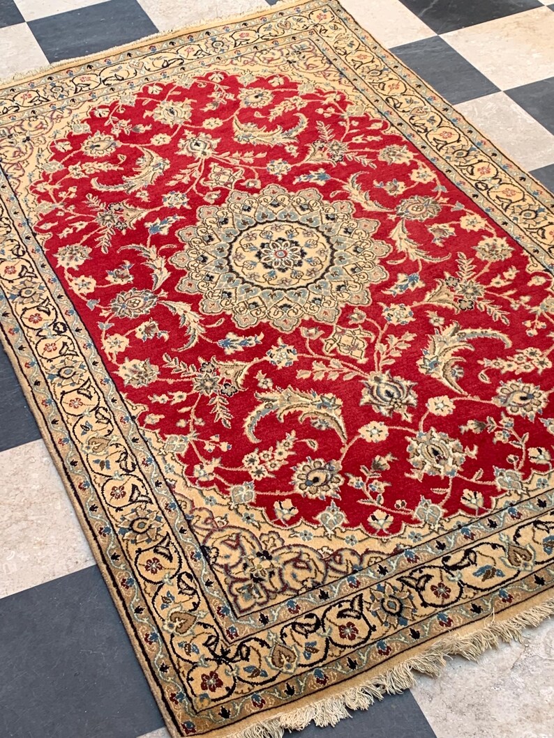 Red Nain Rugs Handmade Nain 9 Classic Red Persian Rug With Gold Floral Medallion ...