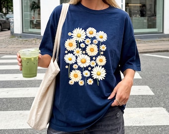 -shirt à imprimé floral Daisy Field | fleur du jardinier | Cadeau pour les mamans jardinières | Chemise Comfort Colors | Imprimé fleuri jaune