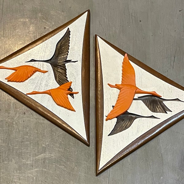 MCM Burwood Products Wall Hanging Art Pair Triangle Plaques Birds 18”