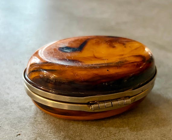 Tortoiseshell Style Pill Box - image 4