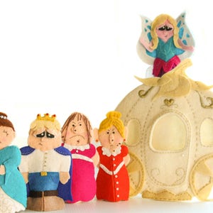 Cinderella Finger Puppets.  DIY Felt Toy.