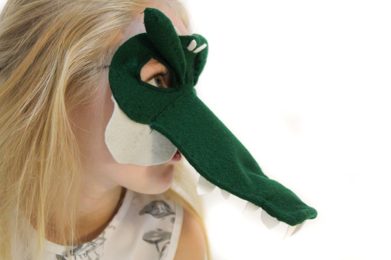 Crocodile Mask PATTERN. Kids Felt Mask Sewing Pattern PDF. image 9