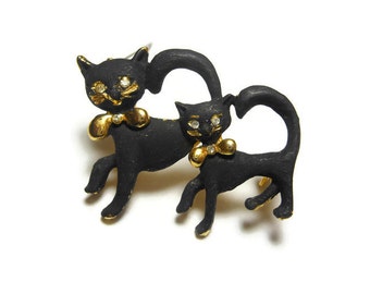 Black cats brooch pin, black enamel pair, mother and child, rhinestone eyes, gold tone base, gold collar, small, animal lover