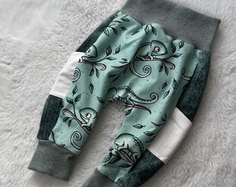 Chameleon-print children's harem pants | Unisex | With pockets | Denim look | Sizes 74 & 92 | Custom sizes 50–122 | Handmade