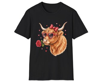 Highland Cow with Heart Sunglasses T-Shirt | Cute Valentine Cow Design