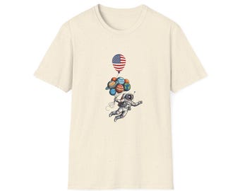 Astronaut Holding USA & Planet Balloons T-Shirt | Space Americana