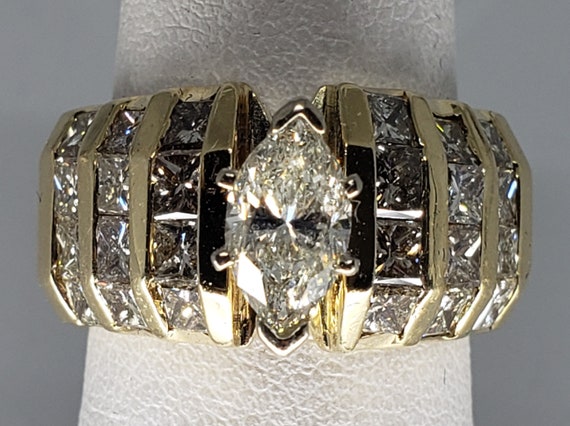 Vintage 14K Gold Diamond Ring - image 4