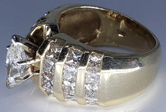 Vintage 14K Gold Diamond Ring - image 2