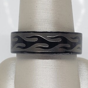 Men&#39;s Zirconium Band Flame Design Ring