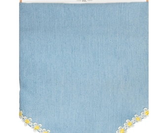 Bandana z łańcuszkiem w kształcie stokrotek z szambraju