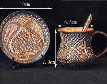 手彫りの純銅製カップ、葉模様の彫刻入り、ヴィンテージトルコ製ティーグラス