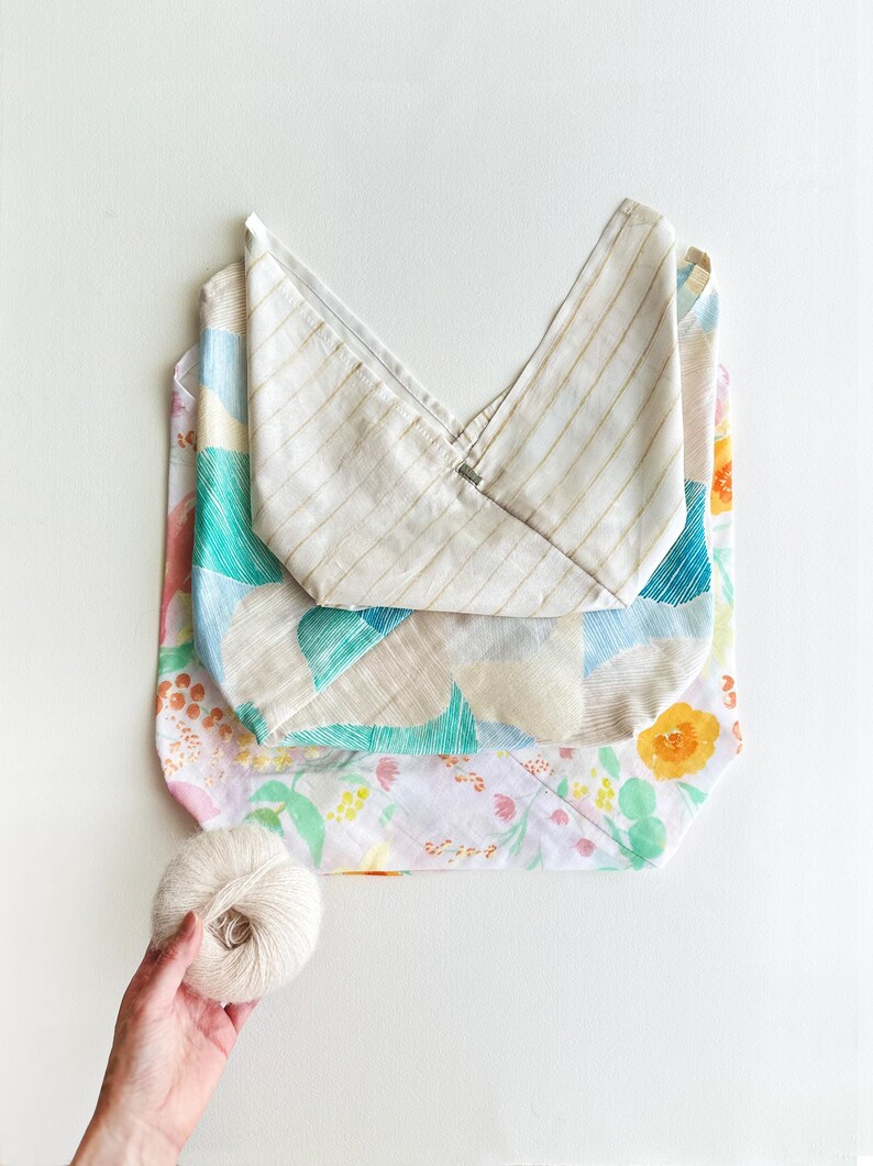 Paquete de patrones de costura: bolsa para tejer, bolsa para proyectos, bolsa para nudos, bolsa con cordón y bolsa bento. imagen 2