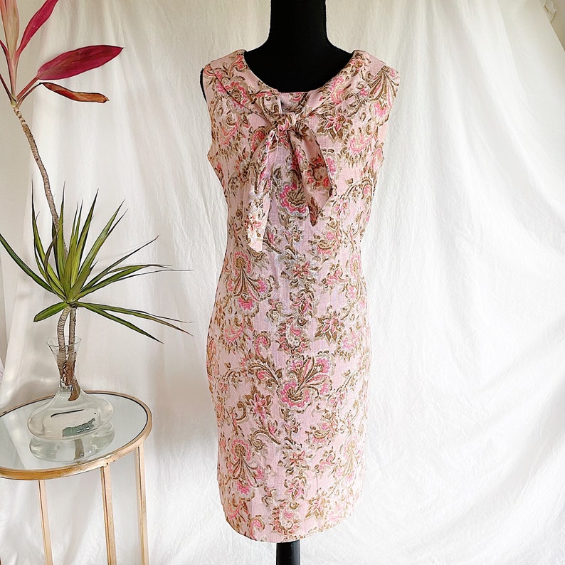 60's Pink Paisley Wiggle Dress with Peter Pan Collar M image 1