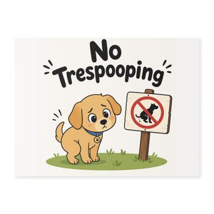 Può includere: Un set di tre tazze in ceramica con smalto screziato color crema. Ogni tazza presenta un design dipinto a mano diverso: una foglia blu e verde, un fiore giallo e una bacca rossa. Le tazze hanno una forma semplice e arrotondata.