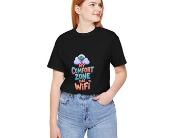 La mia zona di comfort ha il Wi-Fi PNG, citazione divertente sulla tecnologia, design per sublimazione, grafica per maglietta con lettere a bolla pastello, download digitale per gamer introverso