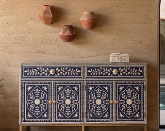 Aparador artesanal con incrustaciones de hueso / Buffet personalizable de 2 cajones y 4 puertas / Azul marino con diseño de enredadera