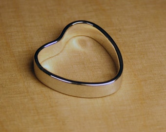 HEART shape RING.Sterling silver. Valentines day gift shipping for free.