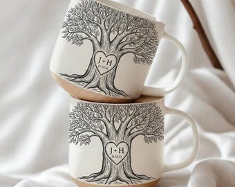 Personalisierte Baum der Liebe Keramik Tasse, Benutzerdefinierte Paar Becher, Jubiläumsgeschenk, Hochzeitsbecher, Rustikale Steinzeug Becher, Verlobungsgeschenk
