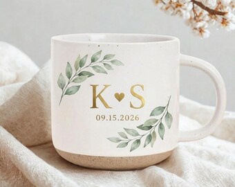 Personalisierte Hochzeitskeramiktasse, benutzerdefinierte Initialkeramiktasse, Paarnamentasse, Verlobungsgeschenk, Jubiläumstasse, rustikale Steinzeugkaffeetasse