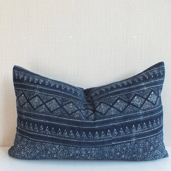 Batik Blue Cushion Hmong Sofa Pillows Throw cushions Ethnic Navy Blue Fabric Handprinted Cushion cover Decorative Pillow Lumber Batik