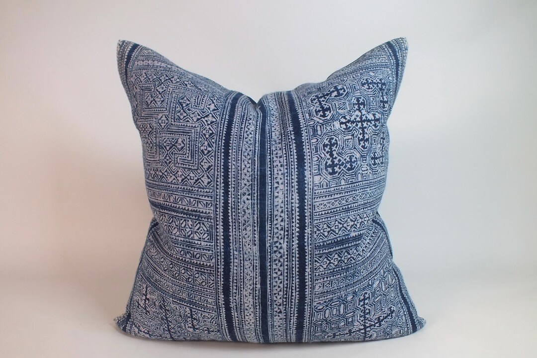 A closer look at Hemp Material Large Throw Pillows