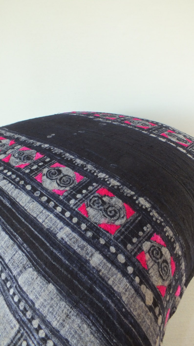 Vintage Farmhouse hemp Tribal Indigo Hand Print Patch Work Pillow Case 20 x 20 Pieces Of Retro Tribal Costume Boro ethnic design cushion