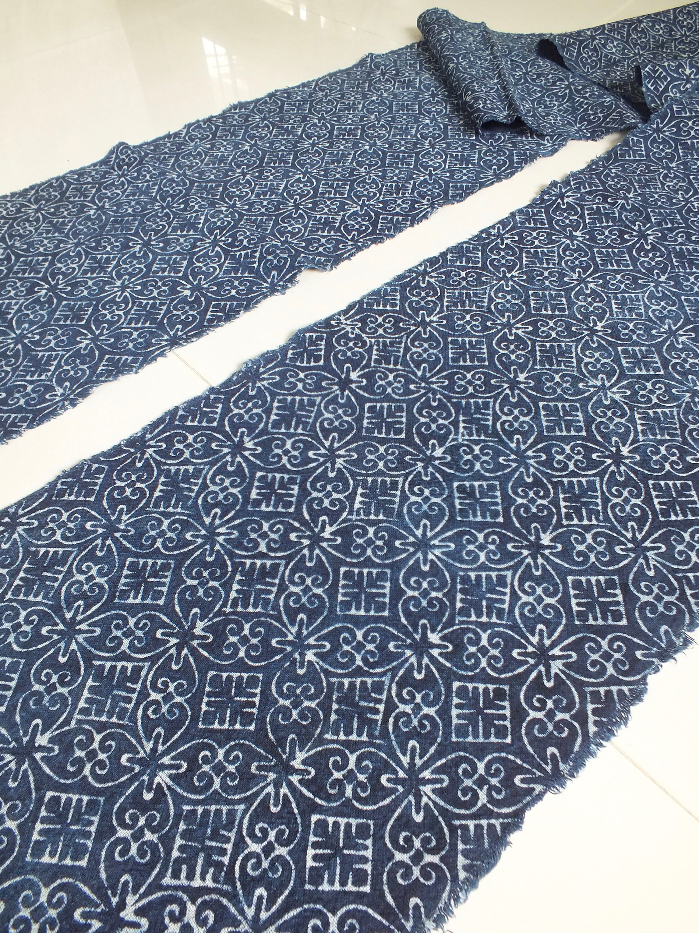 Batik tela tejido batik Hmong impreso a mano textiles de Etsy