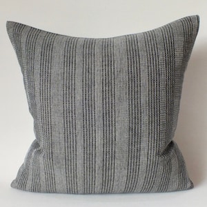 Federa per cuscino Sashiko a righe grigio argento crema Cuscini decorativi Cuscini etnici Federa per cuscino decorativo Boho chic Cuscini per divano Cuscini per camera da letto