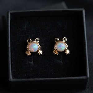 Opal Frog Stud Earrings, Nature Inspired Jewelry, Small Animal Studs, Silver Frog Jewelry for Women, Gift for Her
