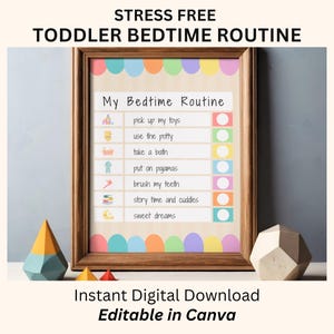 Op de afbeelding: Een ingelijste print met de tekst "Stress Free Toddler Bedtime Routine". De print toont een kleurrijke checklist met bedtijd taken. De tekst "Instant Digital Download" en "Editable in Canva" zijn ook zichtbaar. De lijst is bruin.