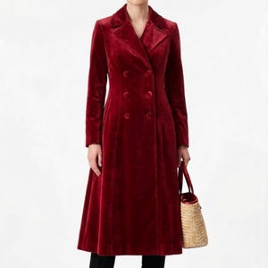 Abrigo de terciopelo rojo para mujer / Abrigo largo a medida / Abrigo largo ajustado / Abrigo de invierno elegante y lujoso / Chaqueta de terciopelo con botones delanteros