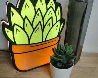 Przytulna lampa świecąca do roślin