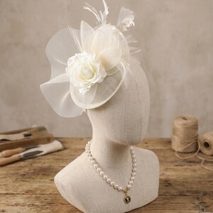 Ivory Feather Mesh Fascinator Hat, Bridal Wedding Hair Accessory, Elegant Rose Headpiece for Bride Bridesmaid, Tea Party Race Day