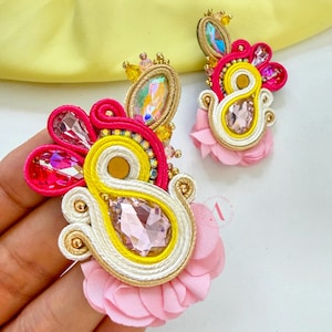 Aretes de soutache coloridos, Pendientes de soutache hechos a mano, joyería de verano, joyería de moda bordada, regalo para ella.
