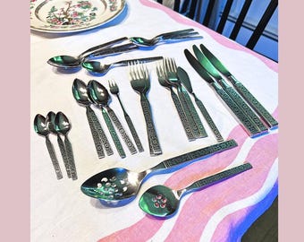 Vintage Oneida Community Isabella Stainless Flatware | Replacements Open Stock